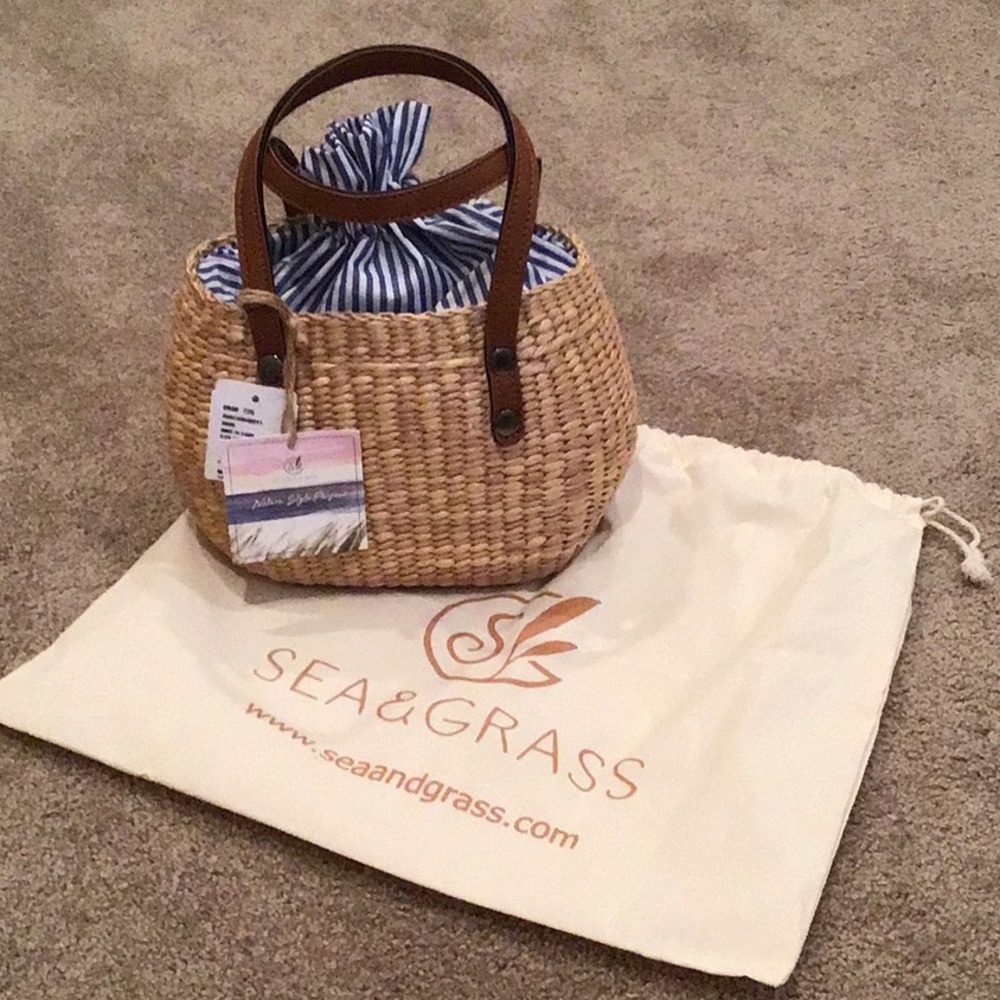 NWT Sea and Grass woven bag
